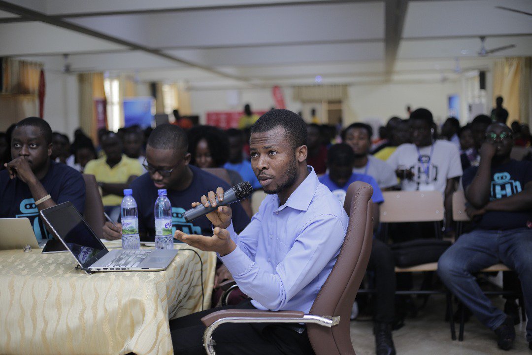 watsuptek's tweet photo. #Hacklab2018 https://t.co/Kk4B0B6MHV