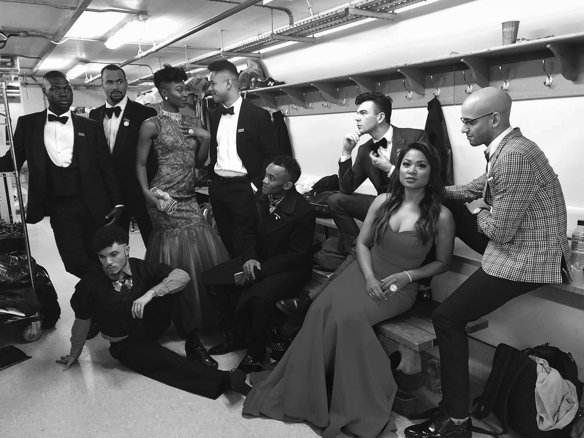 My beautiful @hamiltonwestend cast mates serving you @vanityfair and @THR #fashionmeetstheatre #backstage #momentsbeforethecurtain at the @olivierawards #timesup  #50:50 #diveristy #divertyisnotapolicyitslife #wannabe #annieleibovitz #stevenmeisel #markseliger