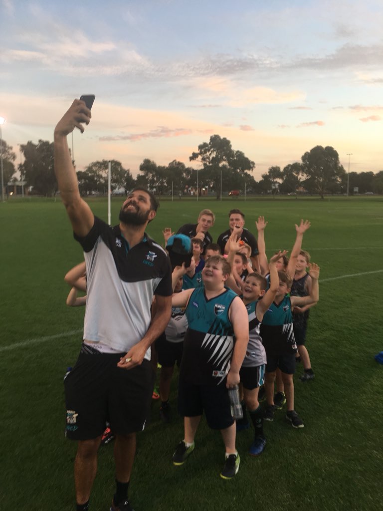 AlipateCarlile's tweet photo. King of the kids.. thanks to Portland Football Club for having the boys out to training tonight. @toddmarshalll said he enjoyed the snags π @PAFC #makingourcommunityproud #π https://t.co/Xfl9dHDvZP