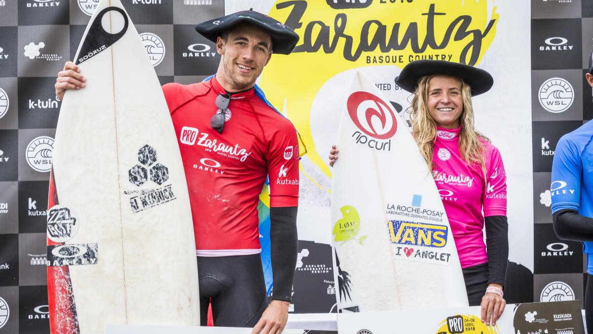 cotillo1's tweet photo. #Zarautz #Basque | 2018 @prozarautz Highlights  

VIDEO via https://t.co/to0RteAsHN       

European QS Top 3 
  
Men: 1st @jorgann_17 2nd Gony Zubizarreta 3rd Maxime Huscenot  Women: 1st @PaulineAdo 2nd Camilla Kemp 3rd Garazi S. -Ortun  

Congrats all!   

#Surf 
#Surfing https://t.co/6KzfEWSdY2