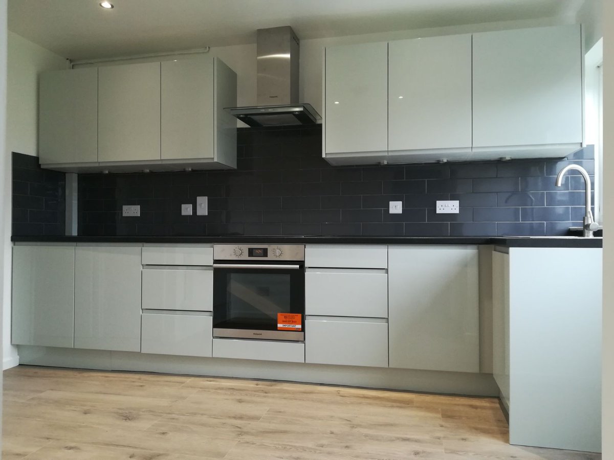atozbk's tweet photo. Hello on Monday! 

Well you do not have to spend a fortune to refresh look of your kitchen!

#MondayMadness #kitchen #kitchendesign #shadesofgrey #interiordesignideas #kitchenideas #refreshyourlook #nicekitchen #modernkitchen #handlelesslook #mykitchen https://t.co/jZQdcBsGez
