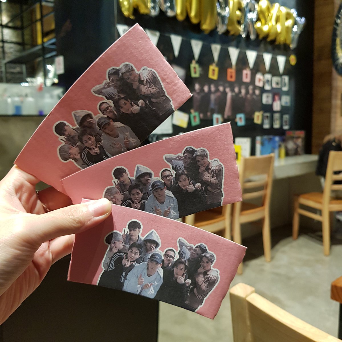 elhasmoved's tweet photo. Thank you @exosgproject for organising this! Everything is stunning, thank you for your efforts and hard work! ๐๐ Y'all did a spectecular job. (Yes, I ordered three drinks today heh.) #CJWU https://t.co/RX8DayEpne
