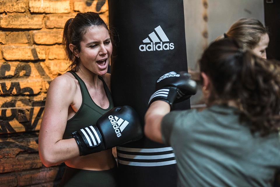 self_collective's tweet photo. Nathan, ceinture noire de krav maga, vous propose un cours mêlant self-défense et #boxe mardi 10 avril chez Simone. Qui ça tente ?
Plus d'info ici : https://t.co/7DBPmdd7KQ https://t.co/Hu2MOjsxWs