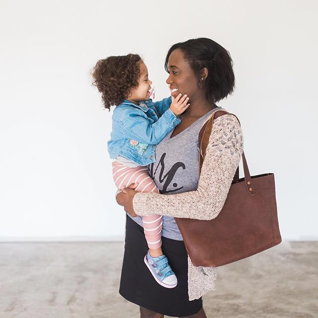 Urban_Southern's tweet photo. Mother’s Day is just over a month away. 🤗 We're planning our Mother's Day Sale for April 27th through April 30th! Mark your calendars! ⠀
⠀
What do you want to see on sale? ⠀
⠀
#MothersDay #mothersday2018 https://t.co/Bg8gInXhGt