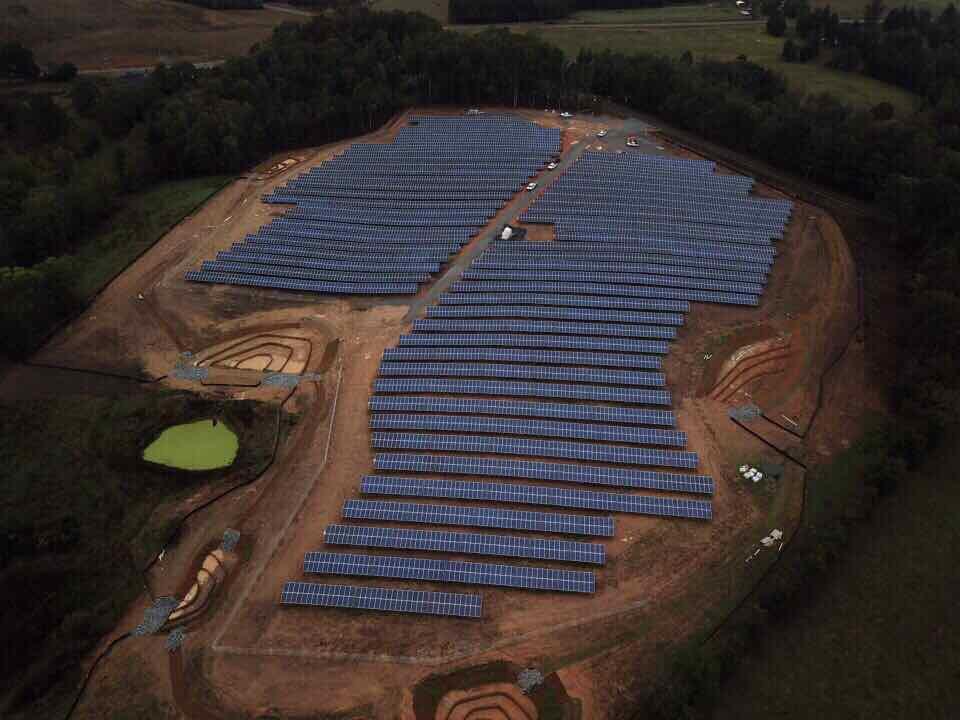Terrasmart's tweet photo. Reflecting on this beauty of a #solarsite @TerraSmart completed late last summer. Our team provided #turnkeysolarsolution for Bear Creek bringing 2.8 MW's of #CleanEnergy online in 5 weeks! #rockysoil #efficientteamwork #groundscrews #solarracking #buildsmart https://t.co/JrXccOksph