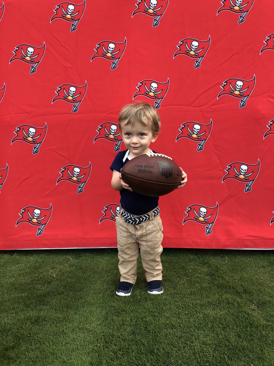 ChefJeffPhilbin's tweet photo. And with the 7th pick of the 2018 @NFL draft your @Buccaneers select from Soon to be Out of Diapers State University, Cornerback Holden Philbin #MasterDad
.
.
#ChefJeffPhilbin #MasterChef @AllProDad https://t.co/tNqgFASemC