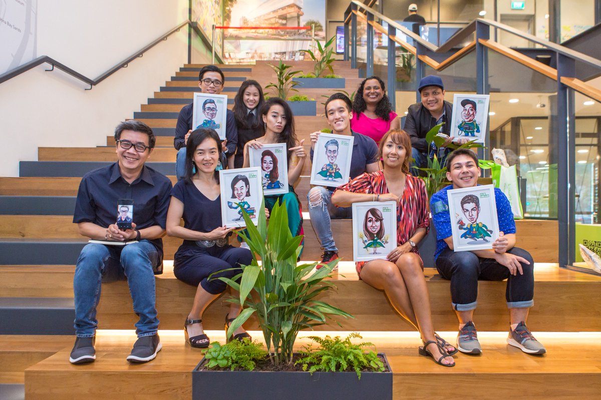 StarHub's tweet photo. Say hello to the #HubSquad, our first ever social media advocacy programme! We were thrilled to host this pioneer group of #HubSquad members at our launch event over the weekend and are stoked to embark on exciting collaborations with them. Welcome aboard! https://t.co/GbqvnR8hmM