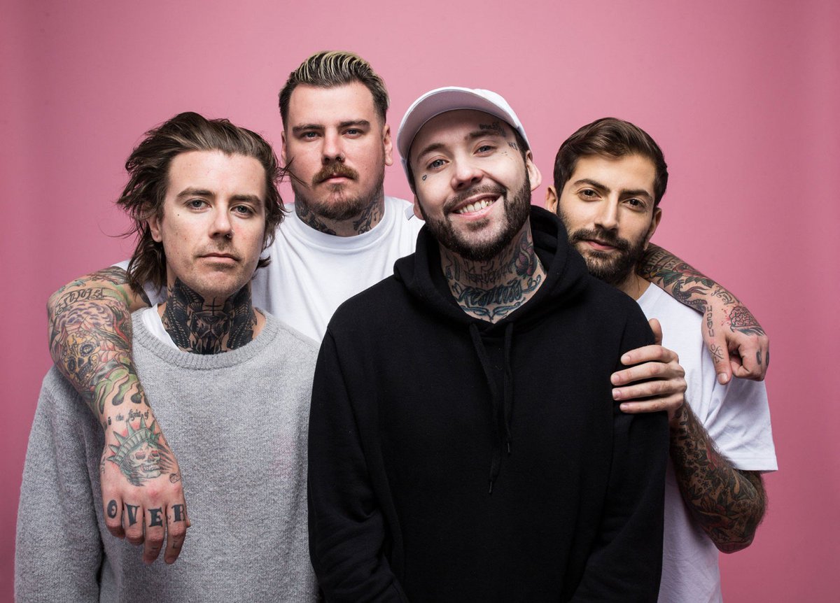 La semana que viene tendremos por España a Deez Nuts (<a href="/deeznutsHC/">DEEZ NUTS</a>)

ctrlrockmag.com/noticias/la-se…

#DeezNuts #RouteResurrection #Hardcore

/cc <a href="/ResurrectionESP/">Resurrection Fest Estrella Galicia</a> <a href="/HFMNCREW/">HFMN CREW</a>