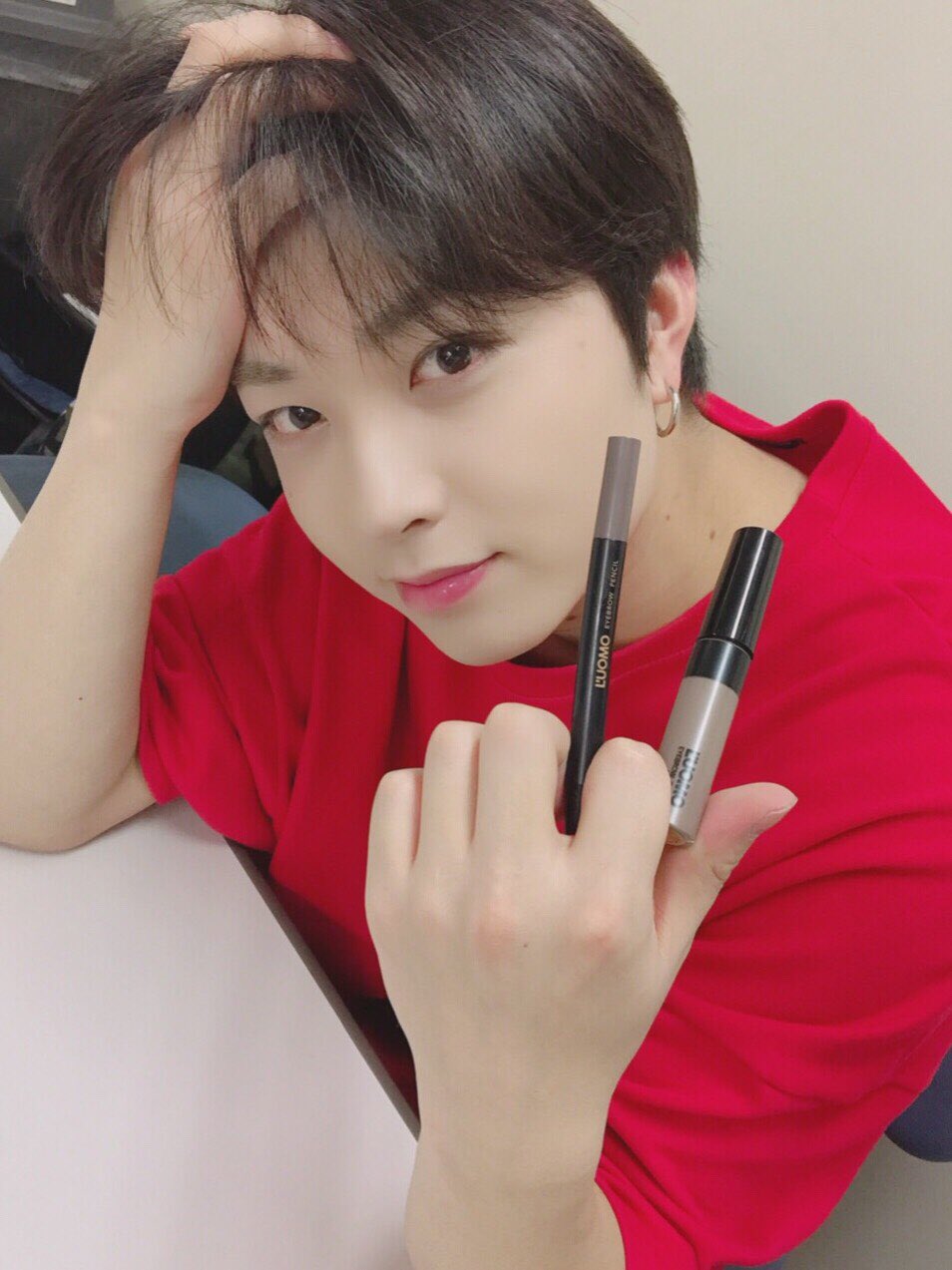 Hiroto Ivvy メンズメイクのルオモの新商品get このアイブロウペンシルなら眉毛が簡単にキレイにかけるから男の人でも大丈夫 T Co 1h0qb2t4hn ルオモ Luomo アイブロウカラーマスカラ アイブロウペンシル メンズメイク モテ眉 眉