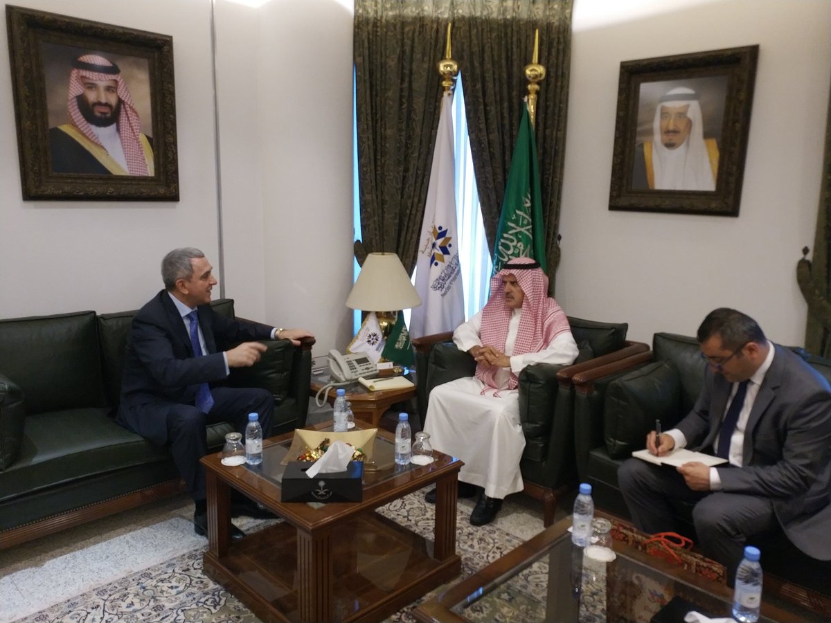 KSAPSAIDS's tweet photo. The Director General of #KSAPSAIDS met today the Ambassador of the Republic of Azerbaijan Mr. Shahin Abdullayev. The meeting included discussion to improve cooperation and training.
@azembassyriyadh https://t.co/ITbRzEUIee