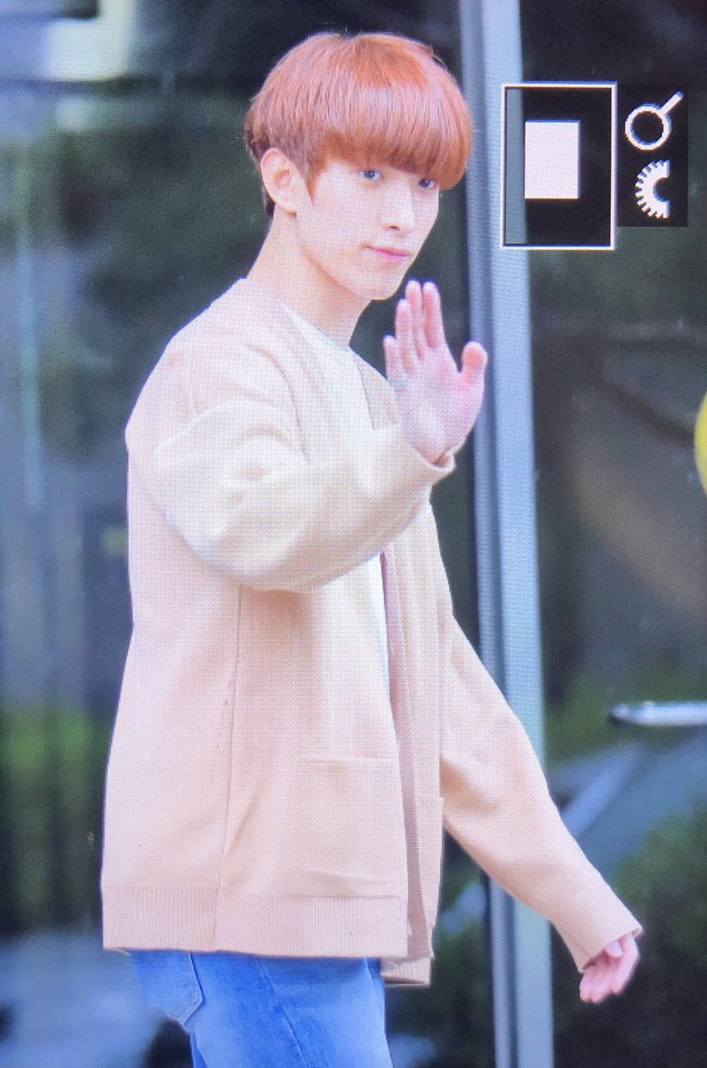 DoKyeomPH's tweet photo. 「PREVIEW」180408 Immoratl Song Rehearsal #SEVENTEEN #도겸 #이석민 #DK

© Do The Kyeom https://t.co/a9QhIUySL9