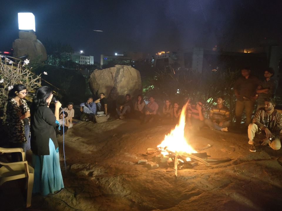 knowconnect's tweet image. @knowconnect's #SenseiSomaphunga will be caressing the mic on the #international stage. Doing what he does best #storytelling in #Hyderabad #India
#LeadSA #PowerTalk #Entrepreneurship #Business #Leadership