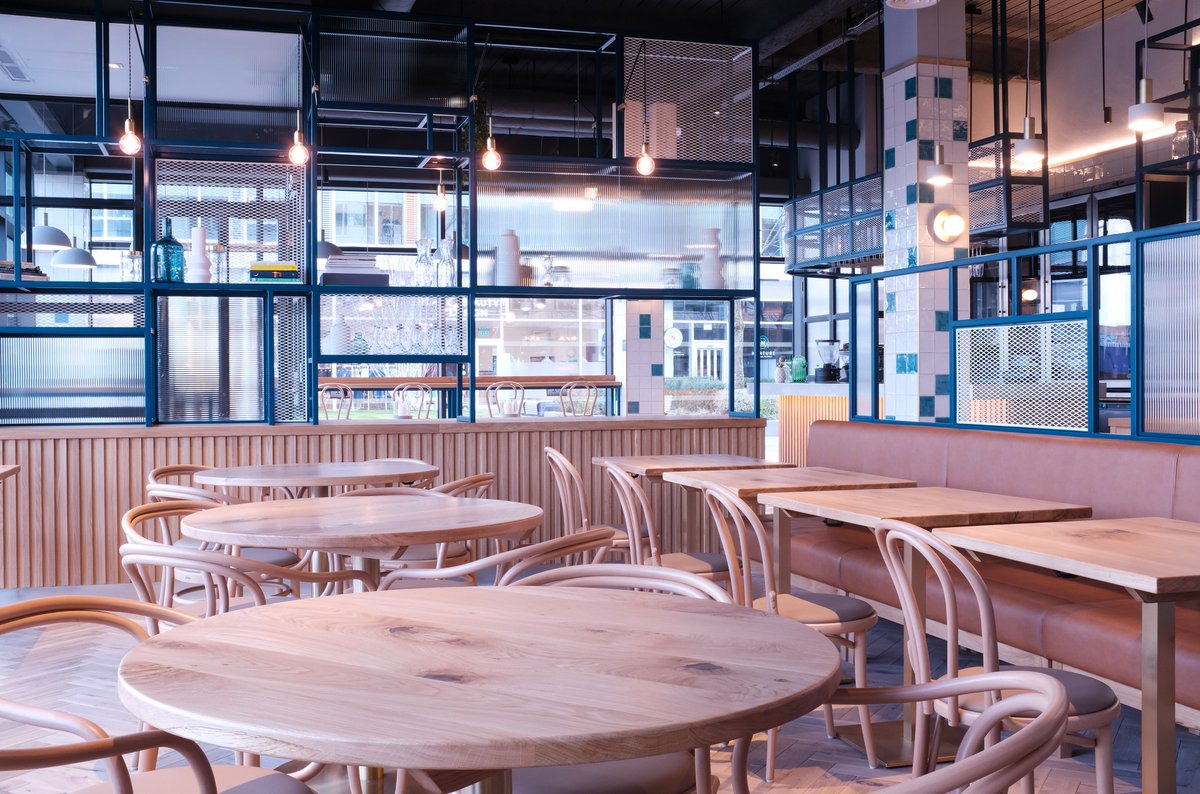 simplesimond's tweet photo. New Blog Post - Link in Bio - Talking @_Wellbourne Design #InteriorDesign #Commercial #SimpleSimon #Wellbourne #WhiteCity #Simplicity #Elegance #Accents https://t.co/5S24VeaOor