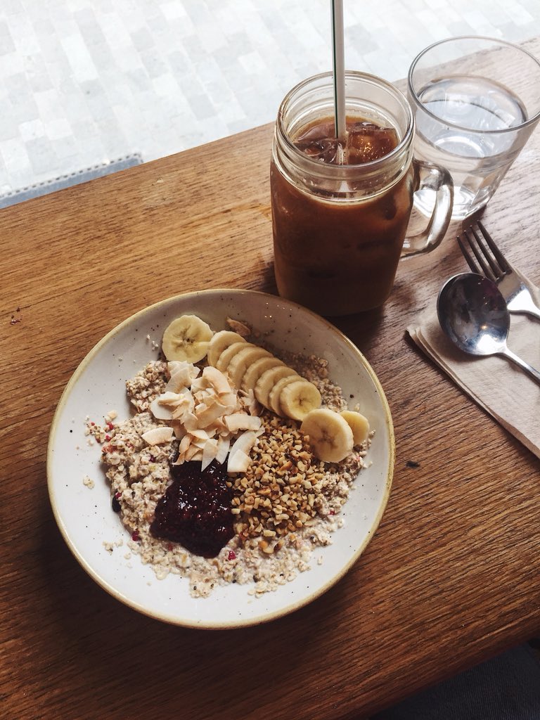 laurenrosebell's tweet photo. Had the most amazing brunch at @DeliciouslyElla MaE Deli this weekend. The food was sooo good ππΌ #londonfood #deliciouslyella #maedeli #london https://t.co/9r9ezQi7RA