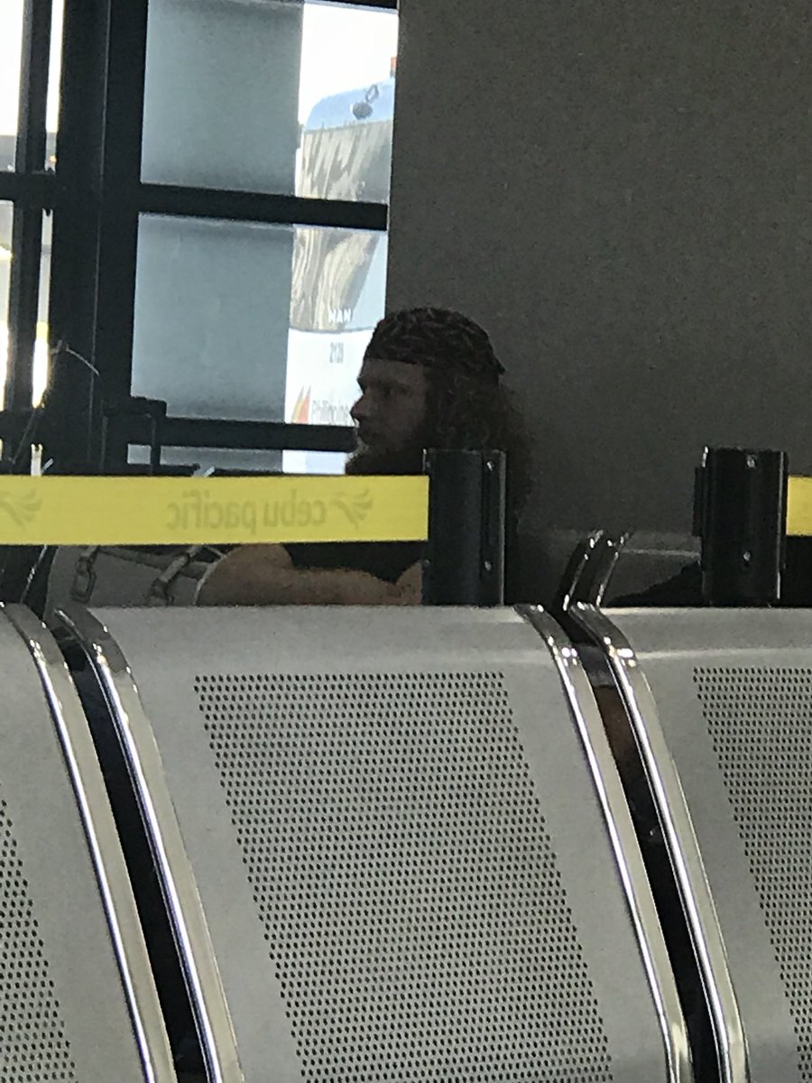theniconicdao's tweet photo. So my sister took this photo of ed sheeran disguised to avoid attention at naia terminal 3 when he arrived last april 6. He even looked away when my sister and co started giggling! Iβm convinced thatβs him lol @edsheeran #DivideTourManila https://t.co/J4pySawzhs