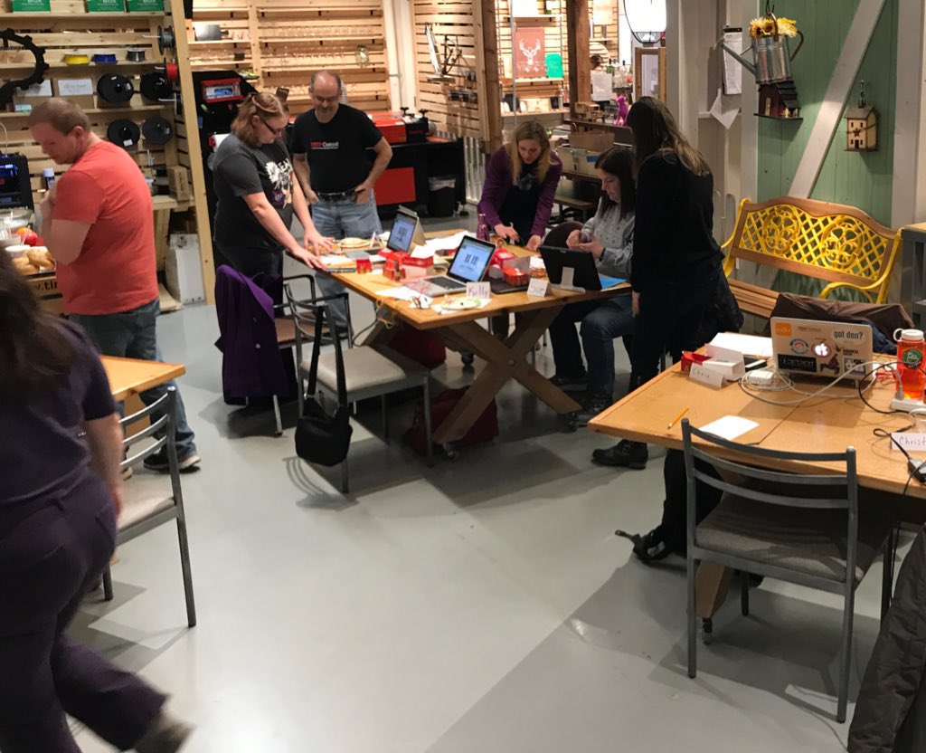 tinkredu's tweet photo. We’ve got just a couple spots left in Saturday Makey Makey Workshop in Lansing. Grab your seat here: https://t.co/Iq1CqRQPKs #michED #makered #517edtech #STEMeducation #MEMSPAchat #edtechchat https://t.co/Wy11H6XXna