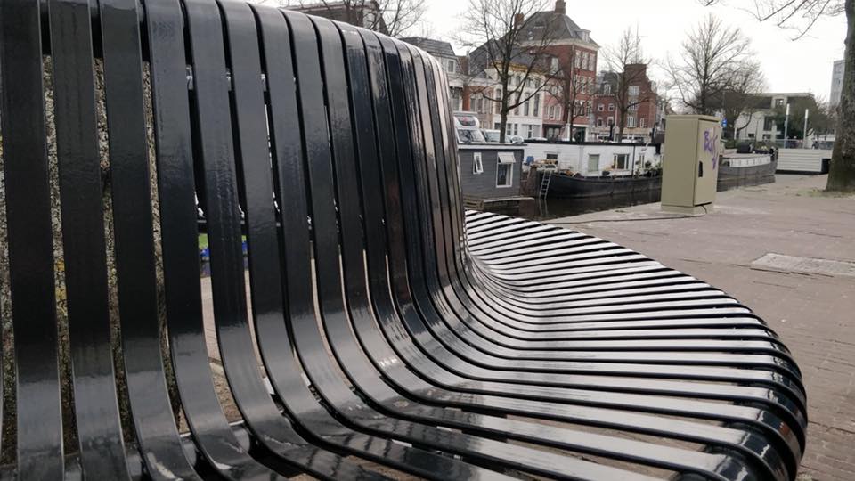 SKWshop's tweet photo. #boombank Festival #straatmeubilair uit het topsegment! Deze staat in #Groningen https://t.co/BhkJUmaCeG #architecten #Koopplein https://t.co/kZhEcU3645