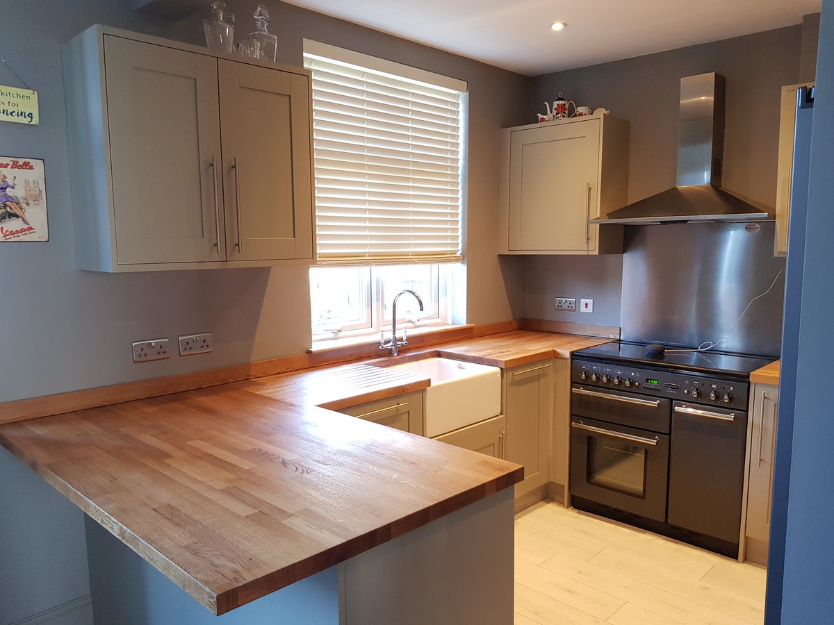 abilitex_ltd's tweet photo. Worktop sanded using @Festool_GB @Festool and finish using @Rustins Danish oil @decoratorsforum #homeimprovement #painting #virtuallydustfree https://t.co/x1zOQOtOAw