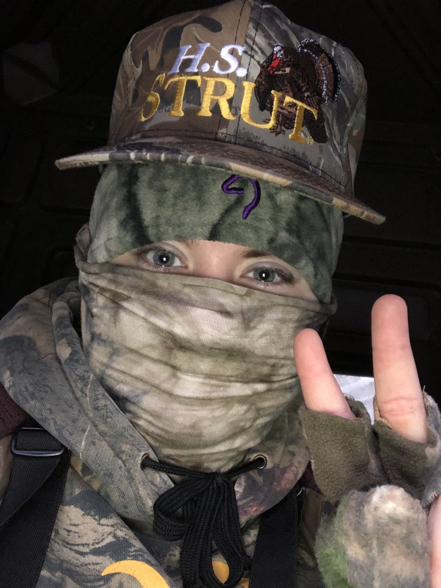 GunShopGirl's tweet photo. Hey guys just enjoying my first “spring” turkey hunt....it’s 30 degrees &amp; snowing lol 😆 https://t.co/KopsXU1Eks