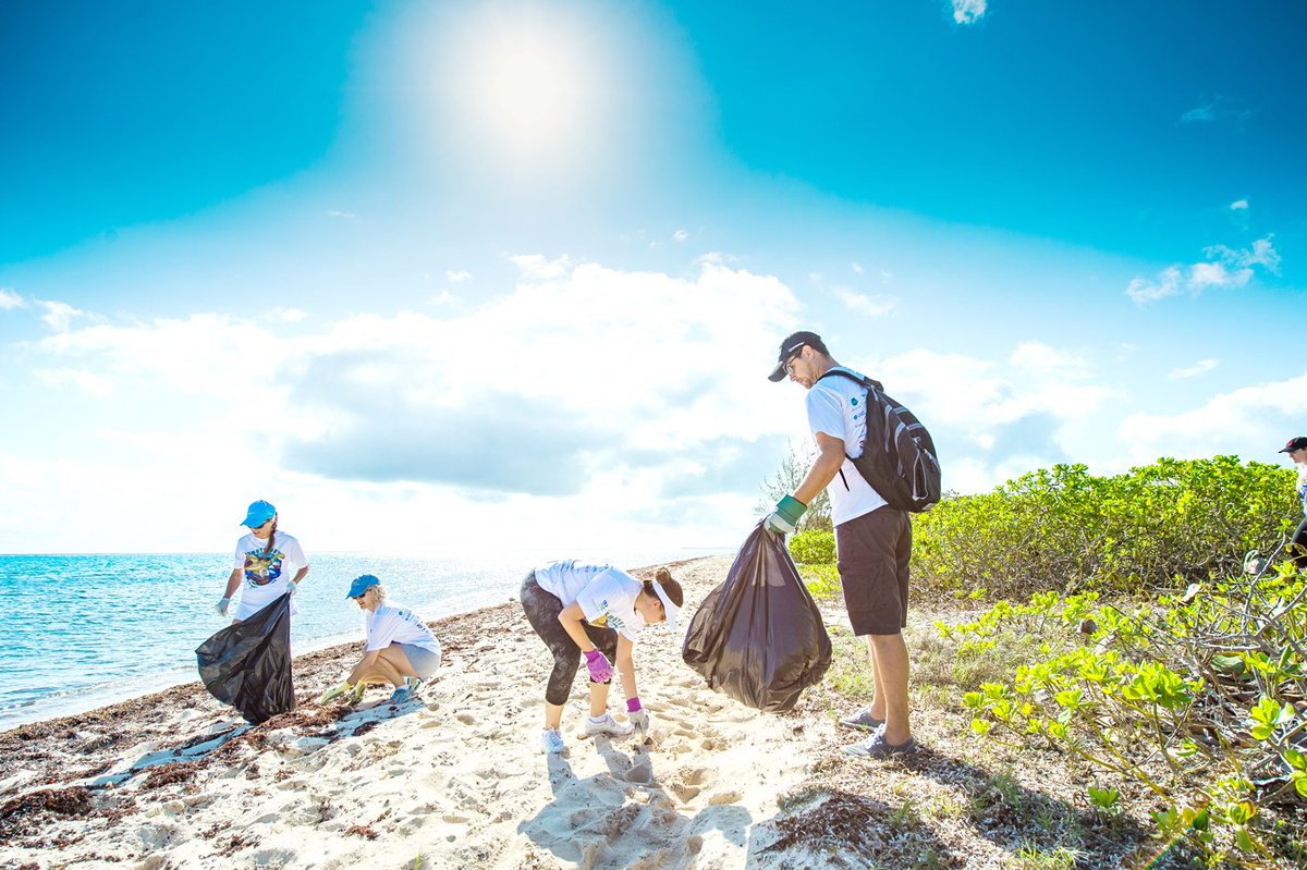 CEC_Cayman's tweet photo. Join the @CEC_Cayman team for the 2018 Earth Day Clean Up at the North Sound Estates, Savannah location! 21 April 2018, 7:00am – 11:00am Contact Sasha S.Carrig@CaymanEnterpriseCity.com Register online: https://t.co/Xpcq3i35BD #EarthDay #CaymanCommunity w/ @CaymanChamber https://t.co/HfmwxalNvR