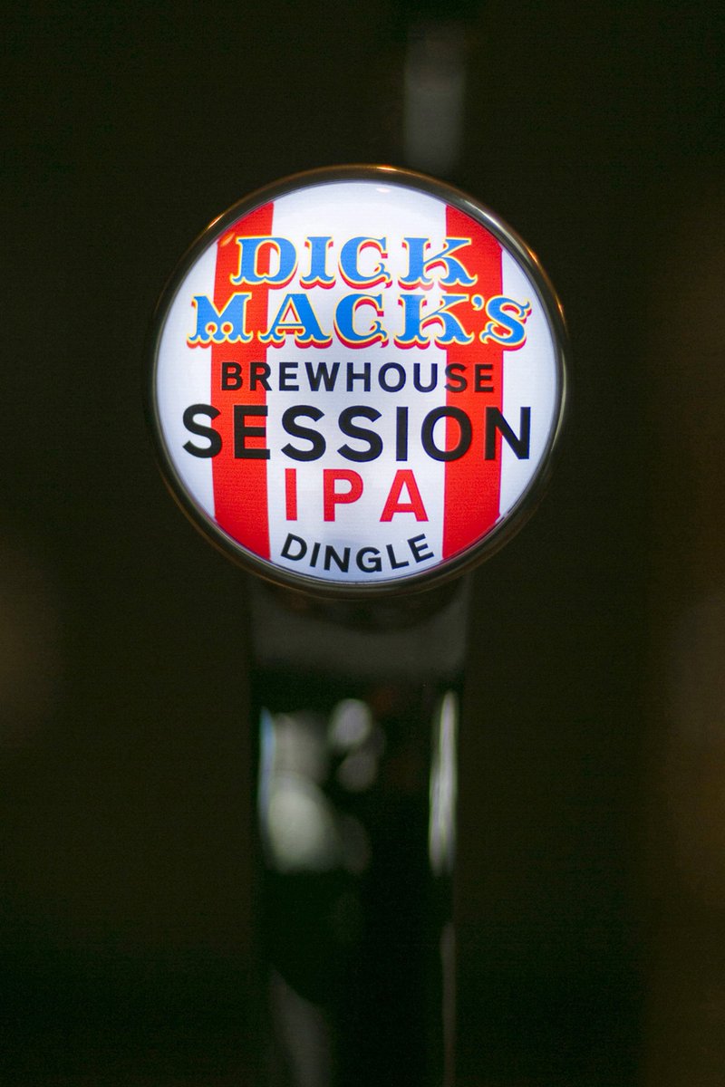 dickmacksbrew's tweet photo. Congrats https://t.co/K1VtD6At69 Niall Sweeney &amp; Nigel Truswell @jamesonwhiskey @JamesonIreland on winning the prestigious THEA Award for Brand Experience Outstanding Achievement #TEAtheas #jameson
A small brewery like us is lucky to have these guys work with us on our branding. https://t.co/HBwJSDpvRI