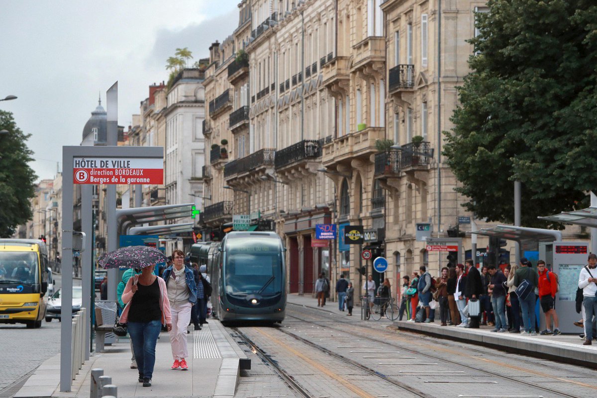 SO_Bordeaux's tweet photo. Bordeaux : perturbations sur les lignes de tram B et C dès ce lundi https://t.co/Oc5wIzU1VJ https://t.co/Wo0vQtiKqp