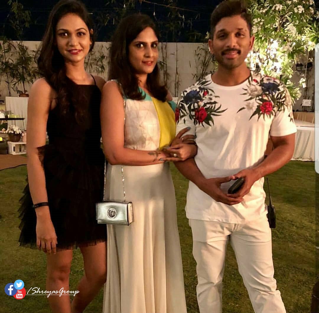 shreyasgroup's tweet image. #StylishStar #AlluArjun 's birthday party bash!🔥
#partyscenes #aboutlastnight✨
#HBDAlluArjun