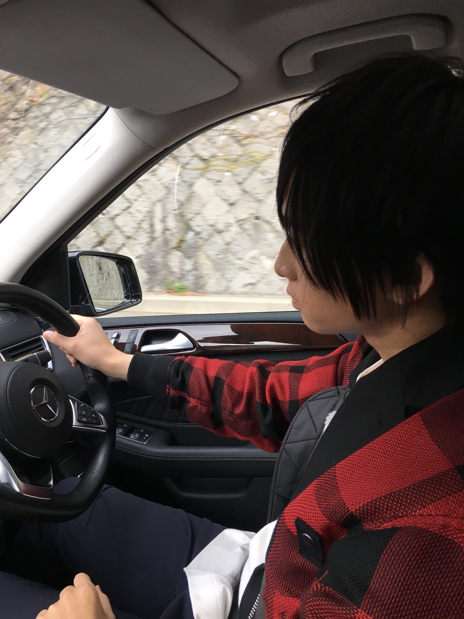 高崎翔太 とりあえず 荒牧くんのドライブシーン しかし かっこいいな 荒牧くんと高崎くん で検索 検索 T Co F9hhlbrd Twitter