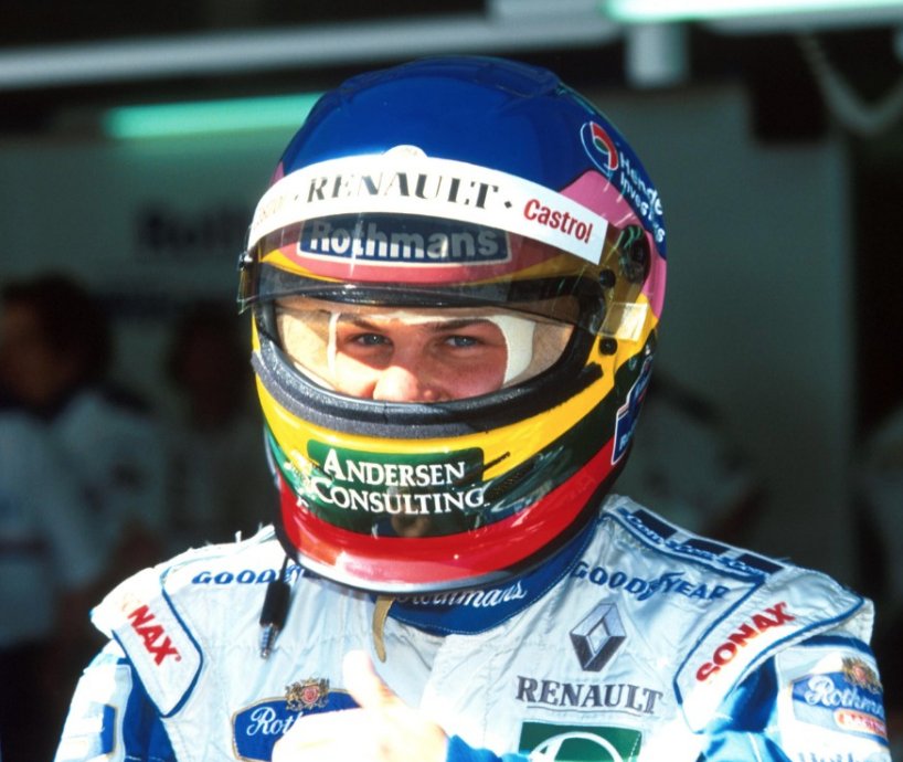 Happy birthday to former world driving champion Jacques Villeneuve, who turns 47 today. 