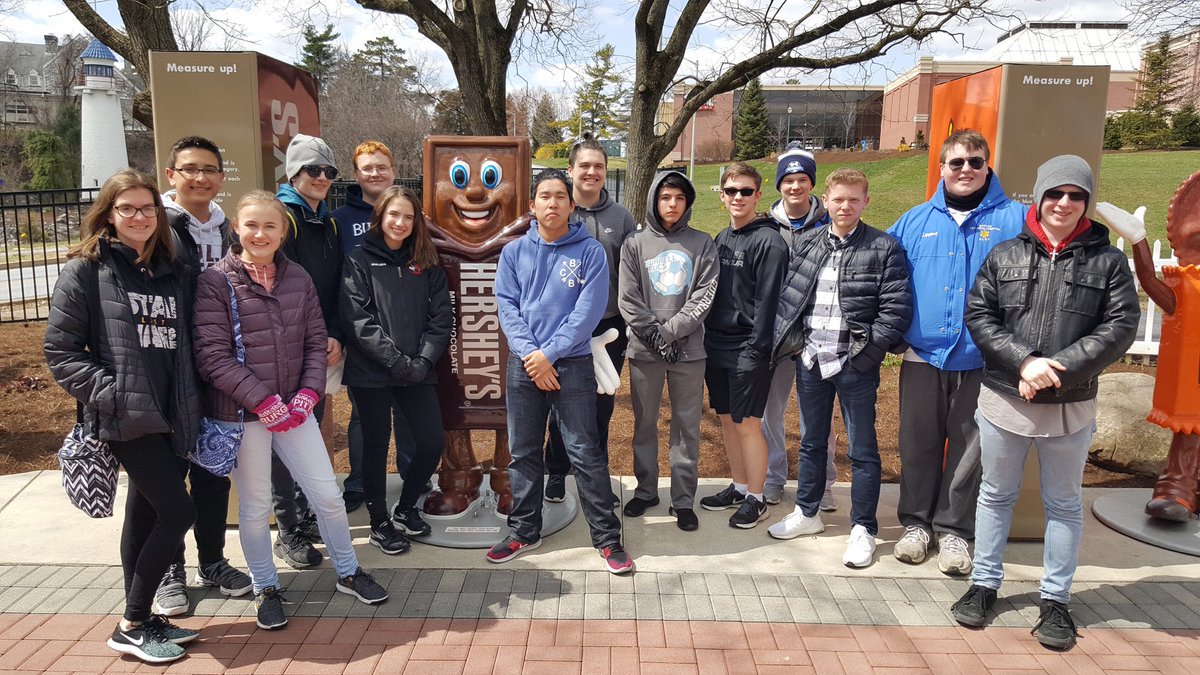 BSDFBLA's tweet photo. Our FBLA students are doing just well at @Hersheys!! We can't wait to share updates with you throughout the rest of the trip!!! Just you wait... https://t.co/M4jfVyY8xW