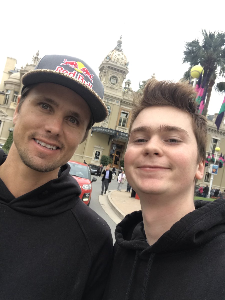 LucaMarquesB's tweet photo. Nice to see you @JonOlsson https://t.co/ZETDL9Pda1