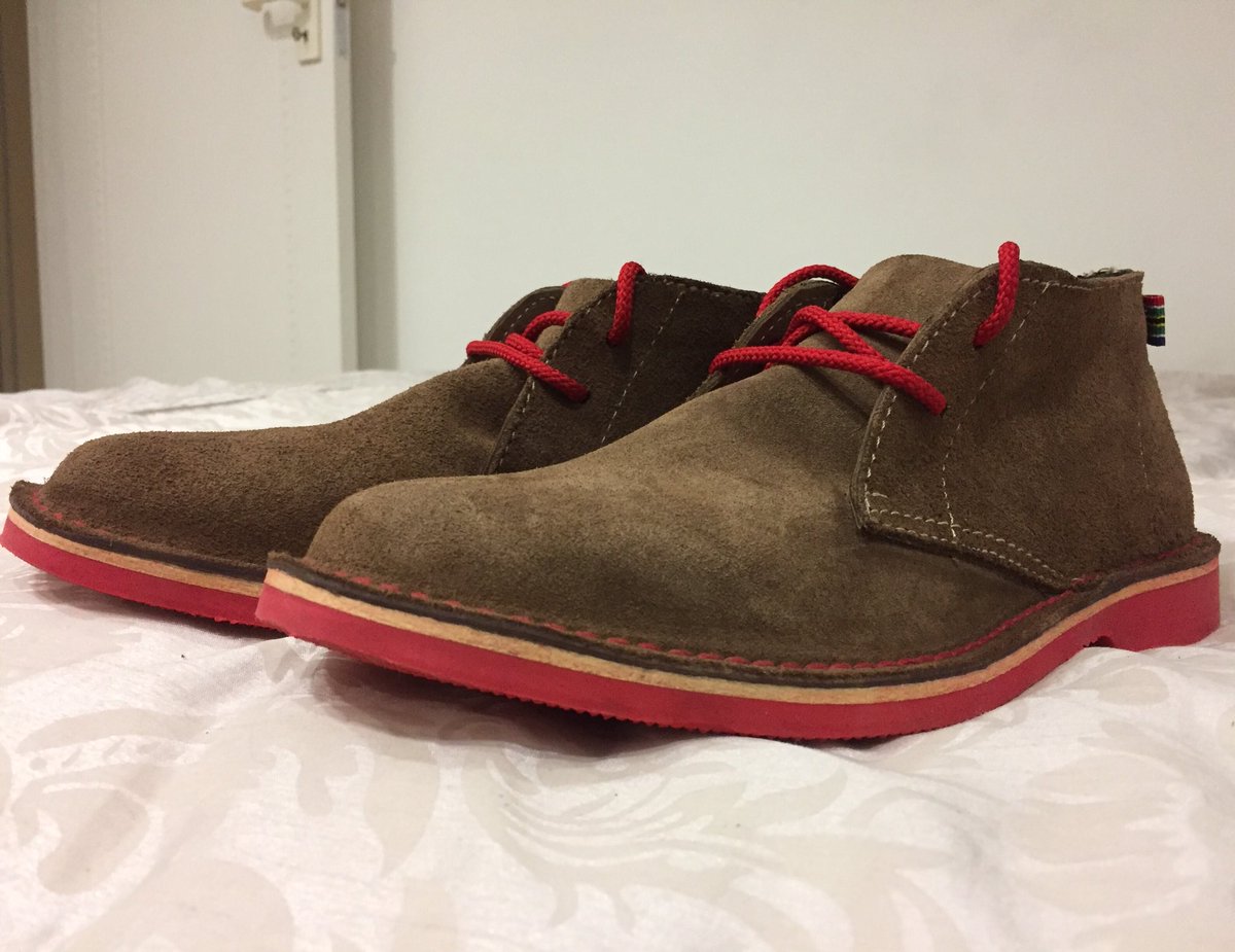 kaylanlieb9's tweet photo. Loving my new Pinotage vellies! @Veldskoenshoes @BeyersTruter #pinotage #pinotagevellies #veldskoen #vellies https://t.co/jzdoeTkilp