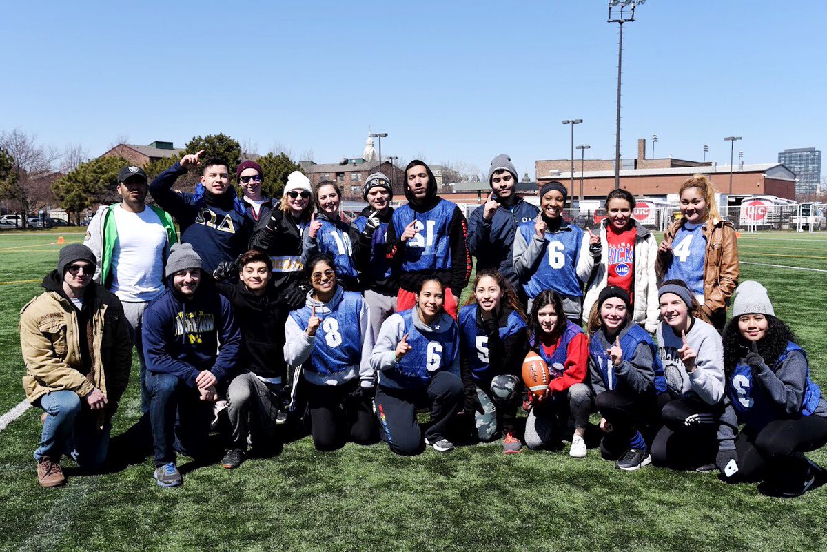 dphieuic's tweet photo. 1st in flag football, soccer, and basketball in the women’s bracket🥇2nd in dodgeball and volleyball 🥈Go Blue Team 💙💙💙 #GreekWeek2018 https://t.co/XXCkkmIa5l