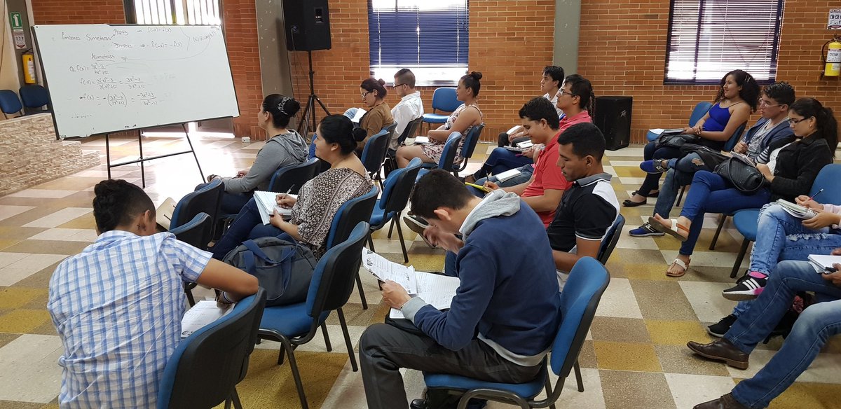 alejarub's tweet photo. En 2o.b.learning de Algebra, trigo y geometria analitica, brindandoles a los estudiantes las competencias de la importancia de las matematicas en la vida diaria y profesional @UniversidadUNAD @ConstanzaAbadia @ClaudioCamiloG1 @cienciasunad https://t.co/BYnYyZugoi