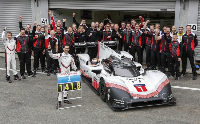 motorpasion's tweet photo. El Porsche 919 Hybrid se desboca y marca un nuevo récord en Spa-Francorchamps: ¡más rápido que un F1! https://t.co/fFlzbyIJAZ https://t.co/3hhTdXXtUW