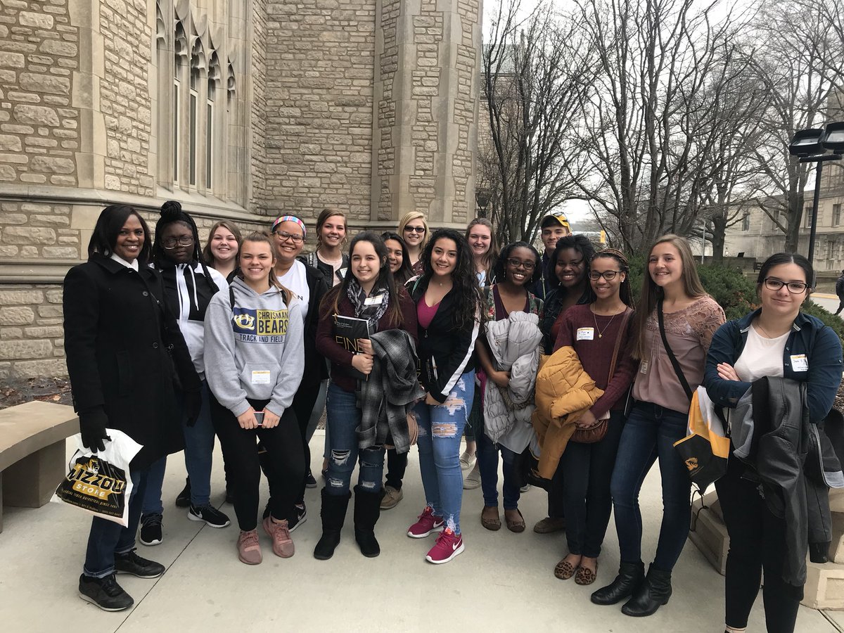 9,10, and 11th graders visiting Mizzou learning about CAFNR majors. <a href="/Mizzou/">Mizzou</a> <a href="/cafnr/">Mizzou CAFNR</a> <a href="/MizzouAdmission/">Mizzou Admissions</a>