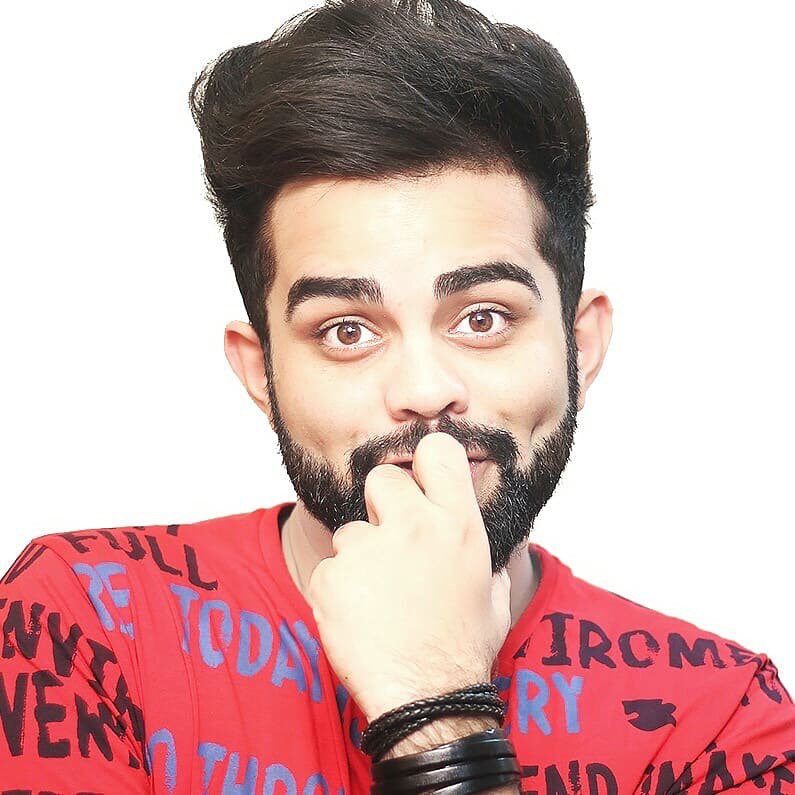 DecoderLove's tweet image. Hey...Hi...Hello...Wassup!!!

4 words. 1 Person. So many smiles.

@TheRajatCode thank you for being the source of happiness for so many people 🙌🏻❤️