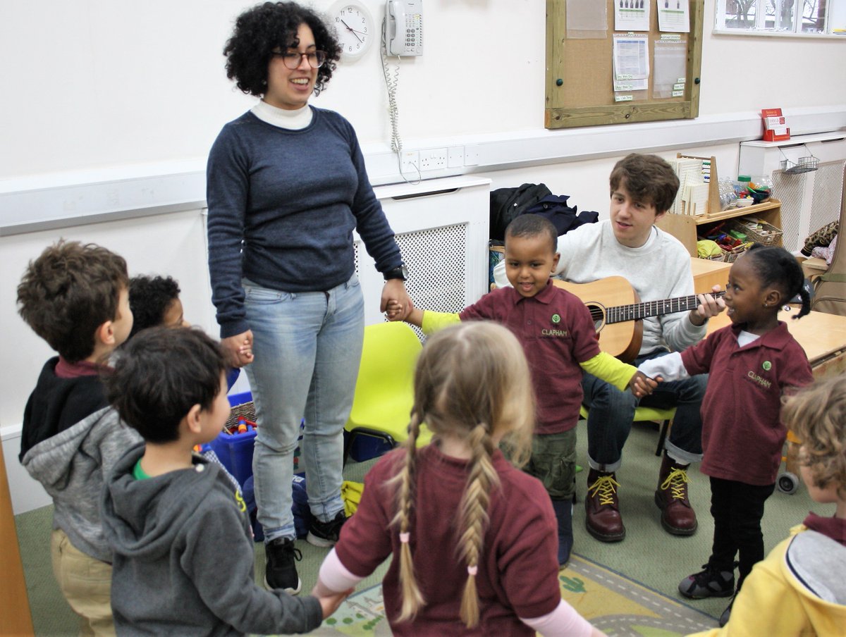 LGNurseries's tweet photo. We enjoyed our first @bilingual_beats class in our #Clapham nursery today! What great fun we had learning our first Spanish words! 😀#BilingualBeats #Spanish #LG #Nursery #Preschool #ExtracurricularClasses https://t.co/eHaWXhbzGL
