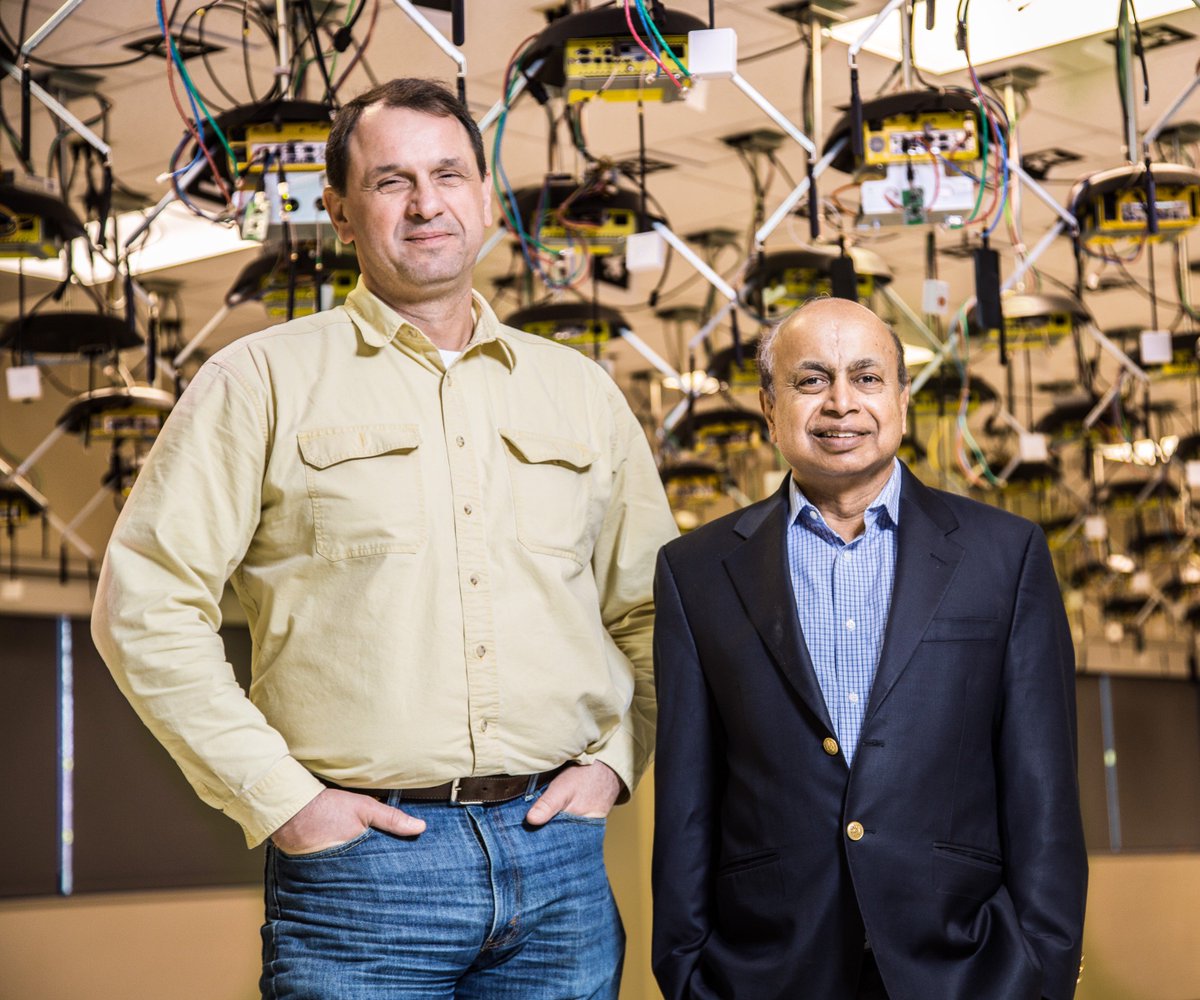 RutgersNB's tweet photo. #RutgersResearch: #Rutgers, #Columbia, and #NYU teams are leading #NationalScienceFoundation (@NSF)-funded research to push limits of wireless networking. Learn more about #COSMOS here: https://t.co/TCgUWO7fsd https://t.co/TWseC4EV4c