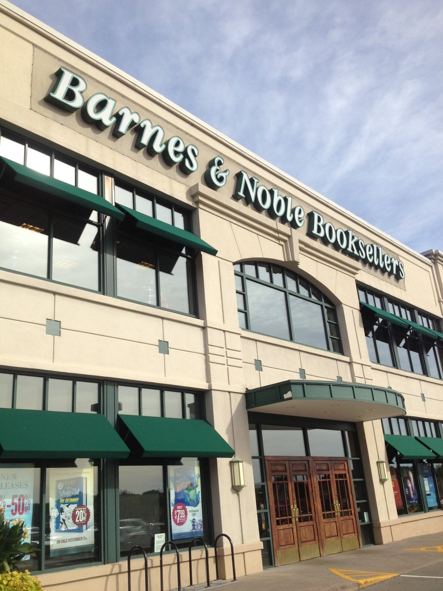 DouglasGardham's tweet photo. Thank you to all who came by @BNPittsford New York on Sunday April 8th. Special thanks to all who picked up copies of The Actor & The Drive In @BNBuzz #barnesandnoble @iUniverse @LAVIDGEbooks #indieauthors #barnespicks #Bestseller #fiction https://t.co/5dB1G3EBoR