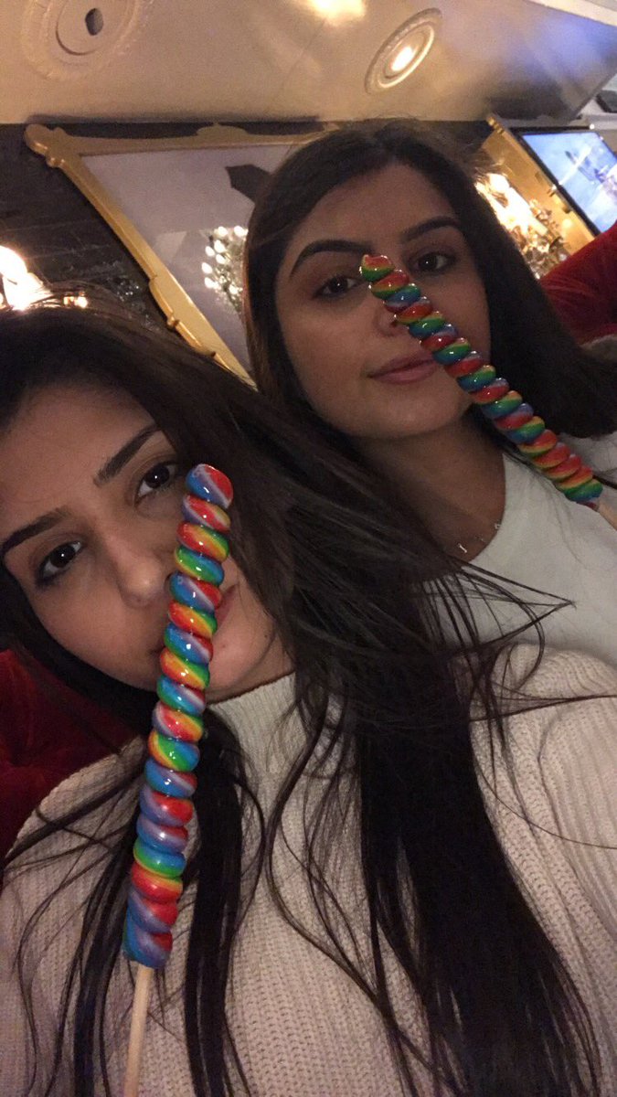 AlexaYaldo_'s tweet photo. Happy birthday sis ❤️ love you most of the time❣️ https://t.co/rcIgwj7VYY https://t.co/UEbtanASpL