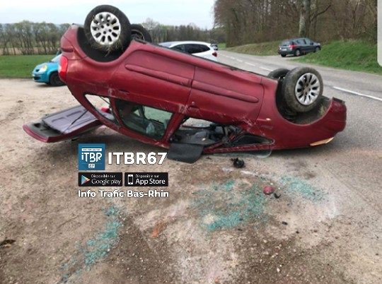 ITA6768's tweet photo. Photo de l'accident signalé précédemment entre #Eschbach et #Walbourg. https://t.co/iyF722MMFn