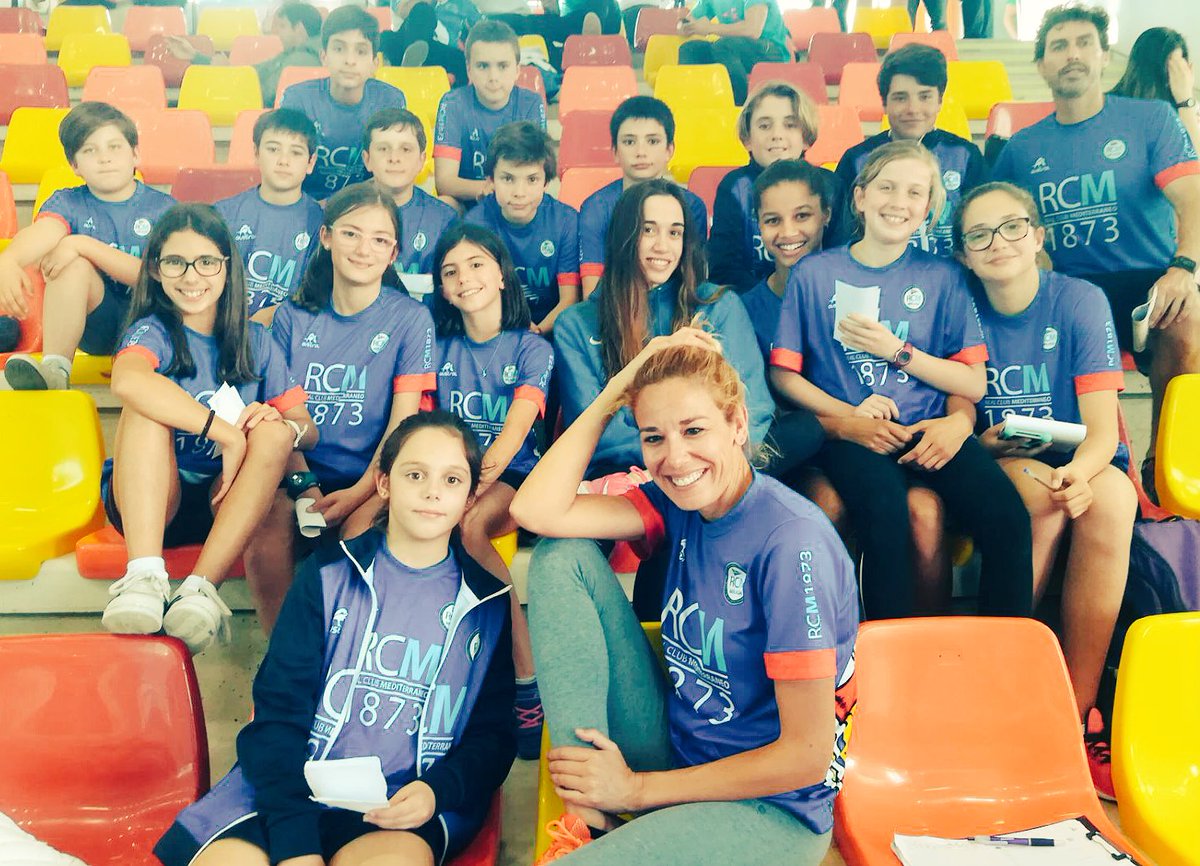 Xavicasti11's tweet photo. @irenelz18 acaba 5ª de la final B y 5ª de la categoría junior en el 200 braza contando con el apoyo de @natacionRCM #equipo #gomedi 👏👏👏 https://t.co/9CVLE4xB3T