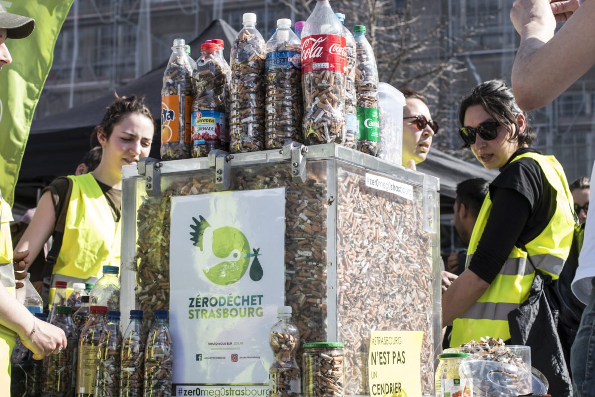 PokaaTeam's tweet photo. Strasbourg : plus de 70 000 mégots ramassés en 1h30 par des bénévoles 😱🚬🌎
> https://t.co/mZ5mVU7Gut https://t.co/6ShOvlznqc