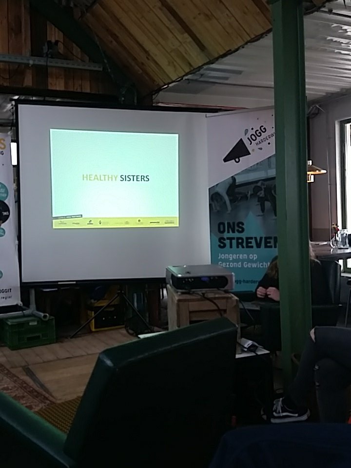 Grote opkomst bij het #joggcafe. Mooi om te zien hoeveel animo er is. Na een college tour nu de healthy sisters. Goede avond georganiseerd door <a href="/JOGGHarderwijk/">JOGGHarderwijk</a>