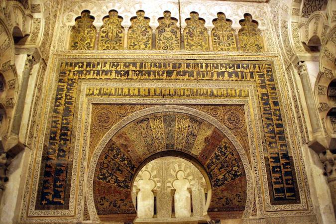 AidanS_bcds's tweet photo. The city of Cordoba demanded a great mosque that began by Abd al Rahman in A.D. 785. It became the third largest mosque in the world. #bcdshist6 https://t.co/Lb0AyHj5r8