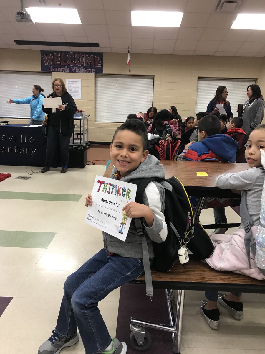rodanddiaz's tweet photo. #FirstGradeAwardCeremony @LewisvilleES https://t.co/XRw5Yzdrv7