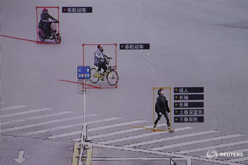Reuters's tweet photo. China's SenseTime valued at $4.5 billion after $600 million funding led by Alibaba: sources https://t.co/IhFzlMAJQj @SijiaJ @julie_zhuli $BABA $TEM https://t.co/Cnn5CxrfoU