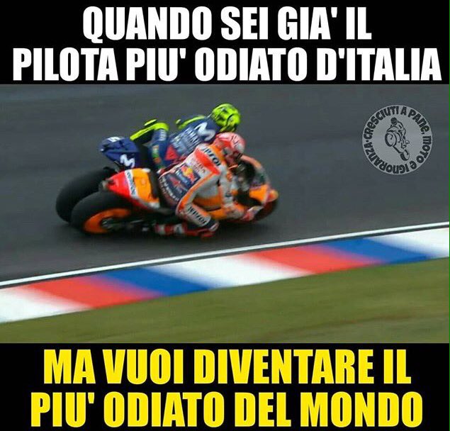 giusedelga98's tweet photo. Merda umana!! Ti meriti la squalifica.....
Il vero campione è sempre lui, il king Valeeeeee💛💛💛💛
Ci rifaremo go Valee @ValeYellow46 https://t.co/bum7uyFlfX