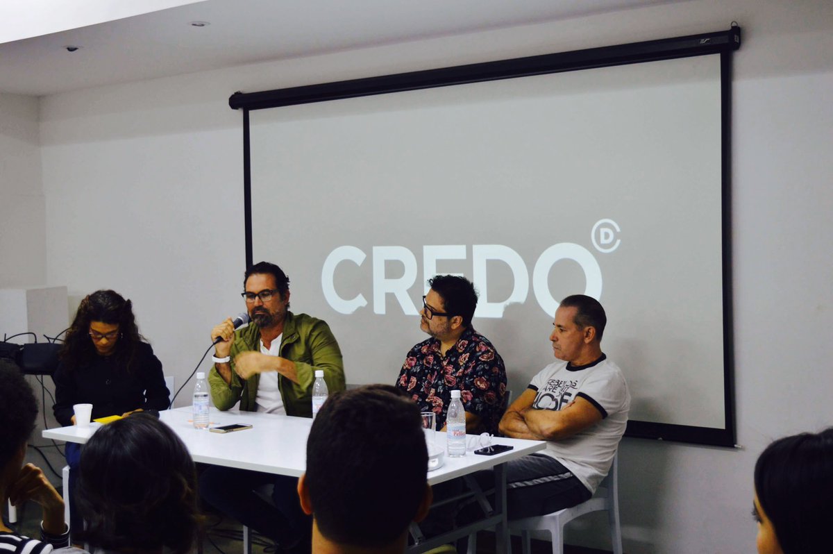 "Aprendí a escribir con el presupuesto en mente" nos comentó @miguelyarull en el pasado conservatorio de @creativosdominicanos en @chavondiseno. .
.
.
#STABILORD #STABILO #Creativos #Conversatorio #ProcesoCreativo #Guionista